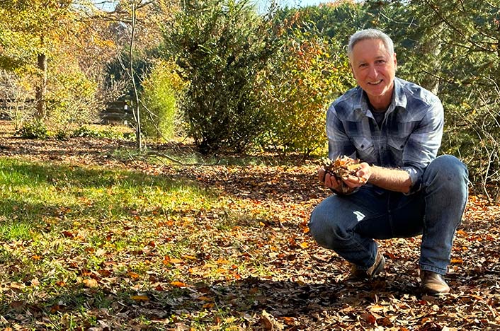 Joe Lamp'l advocates leaving the leaves to support wildlife.